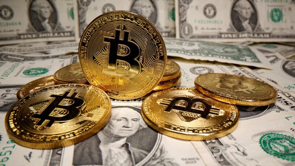 “بيتكوين” فوق 123 ألف دولار للمرة الأولى وسط تزايد الإقبال على المخاطرة
