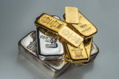 هبوط جماعي لأسعار المعادن.. الفضة تهوي بأكثر من 4.5% دون 80 دولارًا هبوط جماعي لأسعار المعادن.. الفضة تهوي بأكثر من 4.5% دون 80 دولارًا