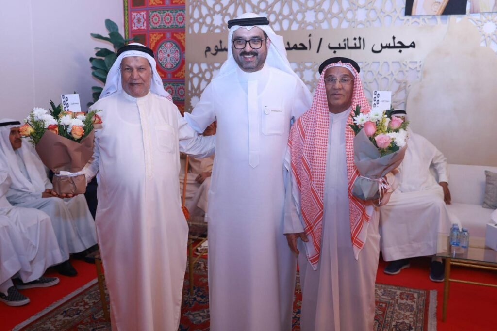 السلوم يستقبل ضيوفه في مجلسه الرمضاني بأبو عشيرة السلوم يستقبل ضيوفه في مجلسه الرمضاني بأبو عشيرة